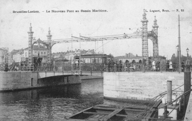 LAEKEN PONT SUR BASSIN MARITIME 1908.jpg
